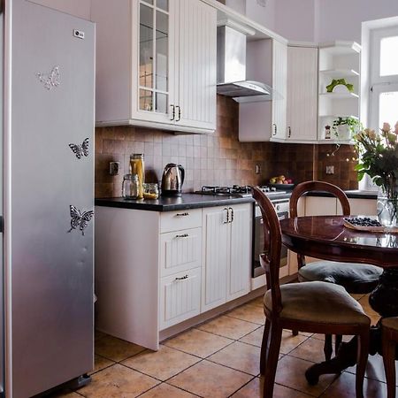 Halby Luxury Rooms Chmielna 73B Варшава Екстериор снимка