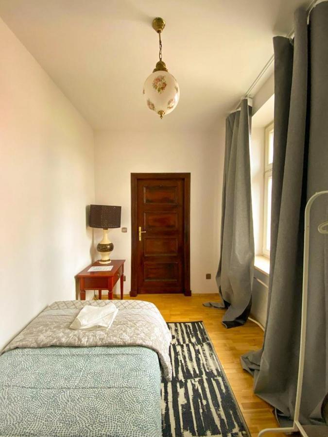 Halby Luxury Rooms Chmielna 73B Варшава Екстериор снимка